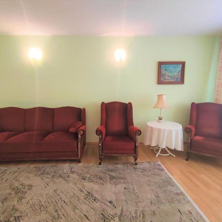 Dom Na Zaciszu Apartman Varsó Kültér fotó