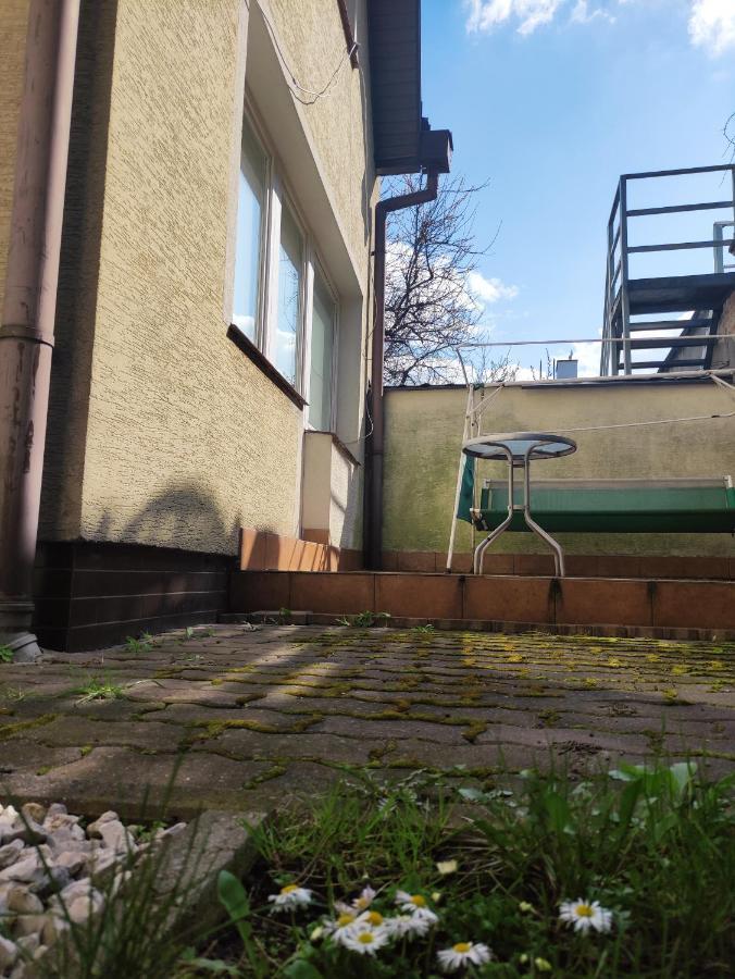 Dom Na Zaciszu Apartman Varsó Kültér fotó