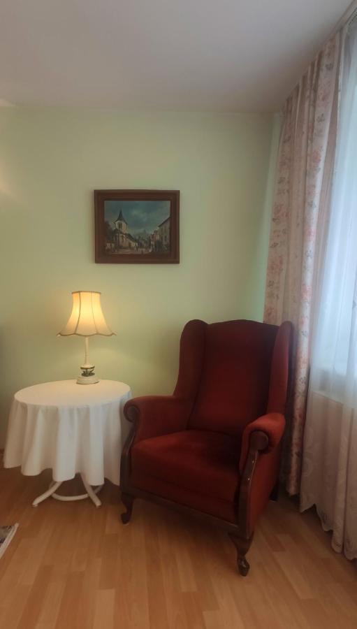 Dom Na Zaciszu Apartman Varsó Kültér fotó